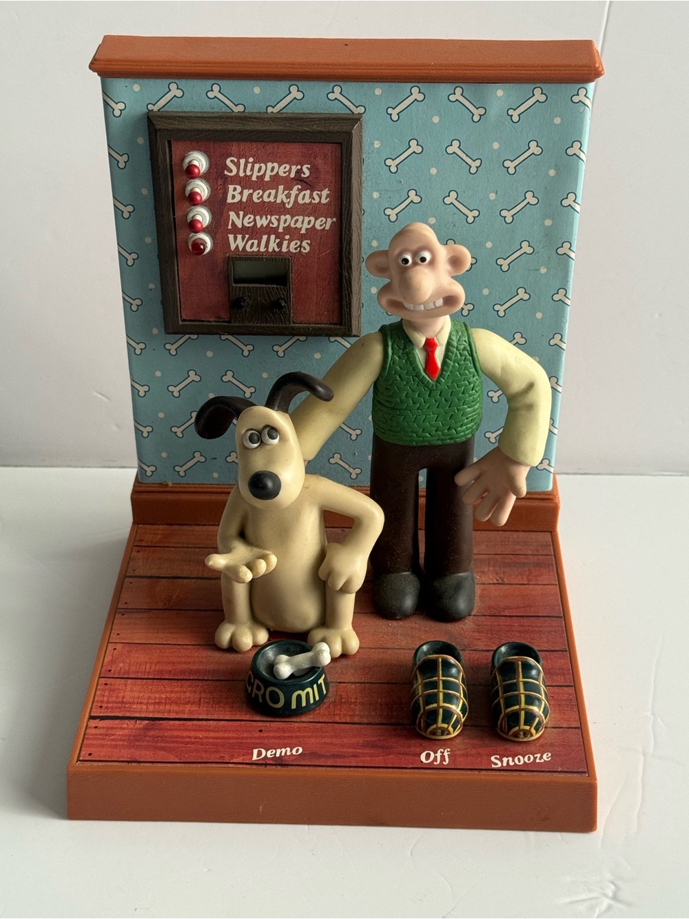 Vintage 1995 Wesco Wallace & Gromit Alarm Clock w/ Sound VTG  Aardman Animation